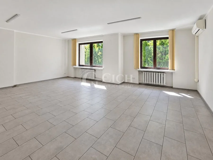 Lokal biurowy z przeszkleniami 38,6 m² | centrum Tarnowa | parter