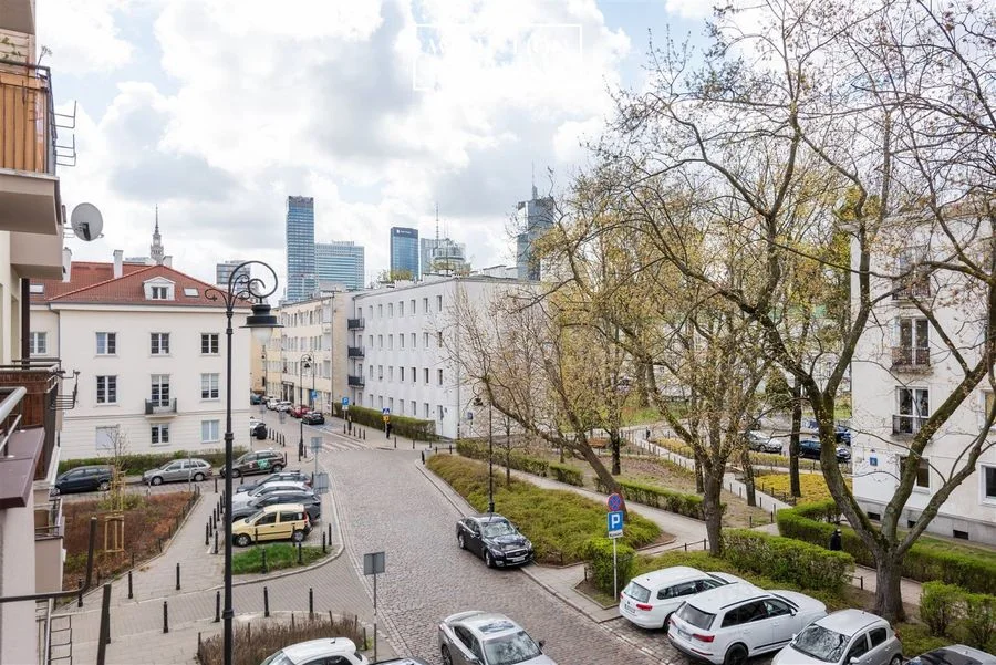 Śródmieście|2 pokoje|Metro 3 min|Balkon|Cicho|