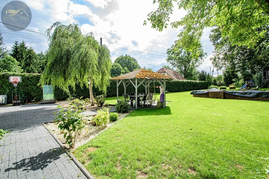 Parter domu/ 139,35m2/ ogród z basenem