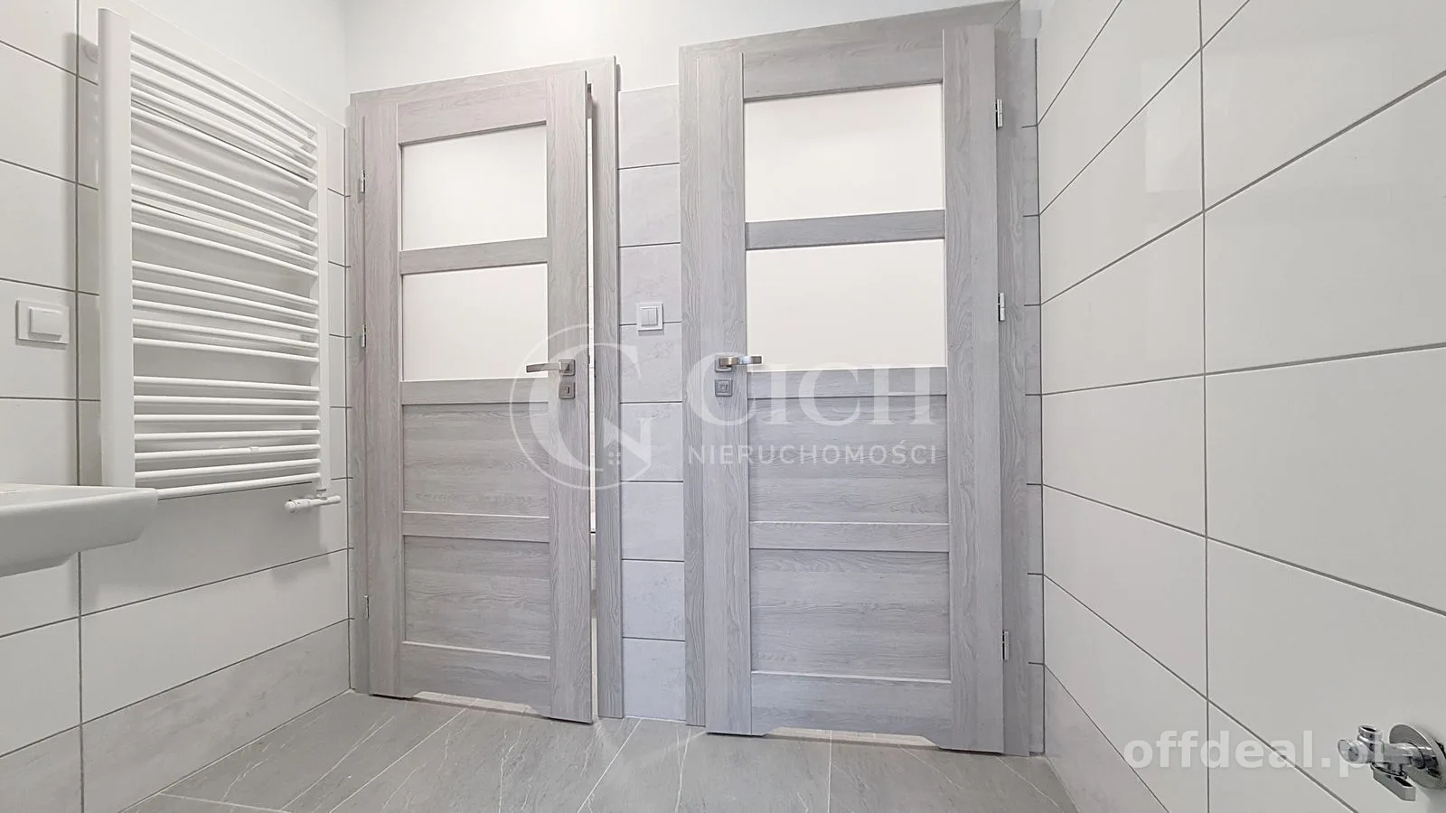 Lokale biurowe w Radłowie od 10,89 - 450 m2