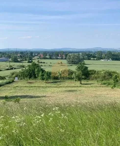Działka budowlana w spokojnej okolicy !