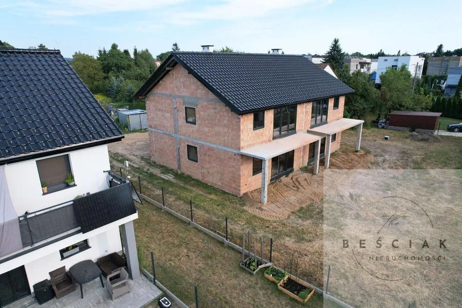 NOWA INWESTYCJA – NOWOCZESNE MIESZKANIE NA PARTERZE
Z OGRÓDKIEM – ZABUDOWA SZEREGOWA, TARNÓW–MOŚCICE
