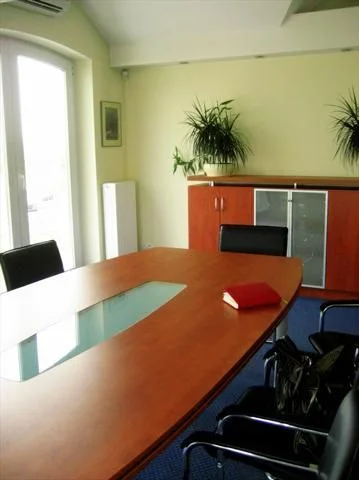bien commercial à louer à Warszawa, Wilanów, Wilanów Królewski | 146 m²
