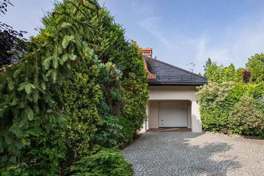 | komfortowy dom w otoczeniu zieleni |  działka 1114 m2 |
