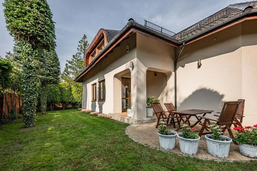 | komfortowy dom w otoczeniu zieleni |  działka 1114 m2 |